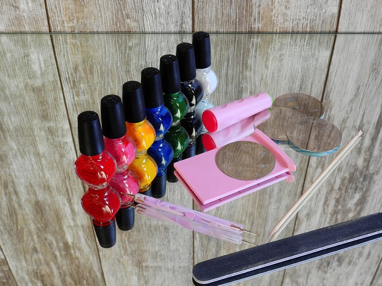 nail polish, fingernails, manicure, paint, nails, toenails, fashionable, nail design, cosmetics, to dye, rubber stamp, konad, nail art, nail polish, nail polish, nail polish, nail art, nail art, nail art, nail art, nail art. Profitable Nail Salon Services: Verify the Claim