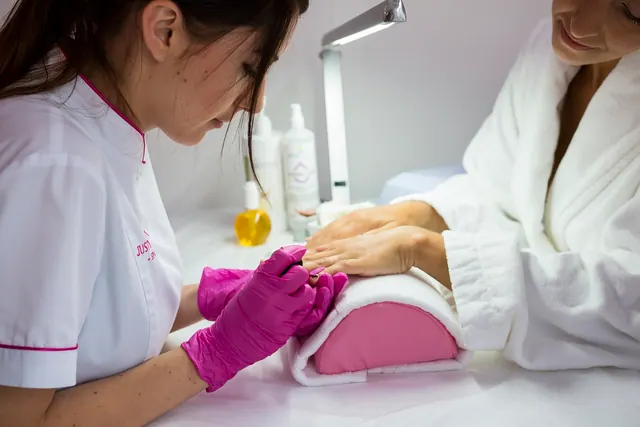 beautician, service, beauty salon, manicurist, manicure, pedicure, varnish, nail polish, beautician, beauty salon, beauty salon, manicure, manicure, manicure, manicure, manicure, p