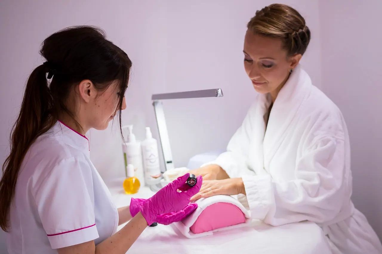 beautician, service, beauty salon, manicurist, manicure, pedicure, varnish, nail polish, beautician, beauty salon, beauty salon, beauty salon, beauty salon, beauty salon, manicure,